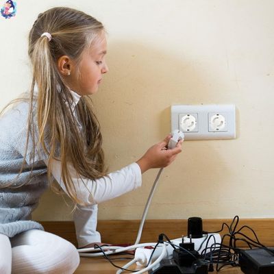cache prise homybaby fermeture automatique