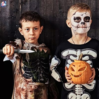 faux poignard halloween utilisation facile