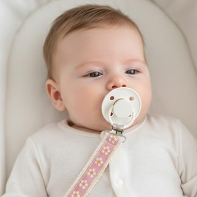 attache tetine facilite l entretien