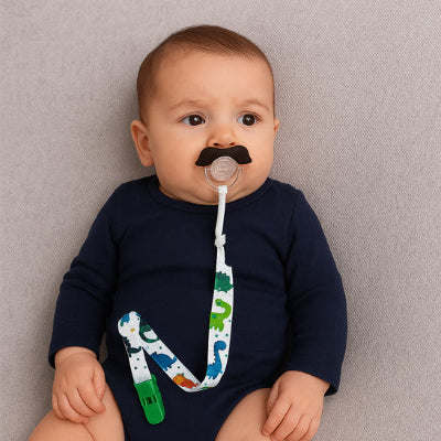 attache tetine materiaux adaptes