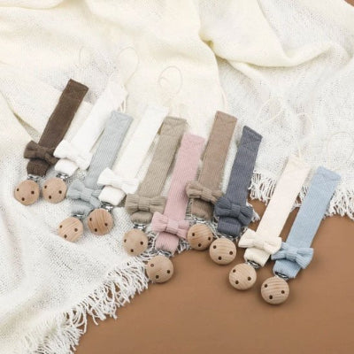 attache tetine palette de couleurs