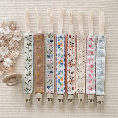 attache tetine plusieurs modeles