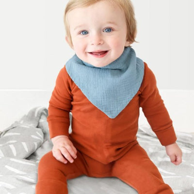 bavoir bandana fermeture par pression