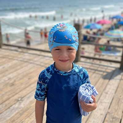 bonnet de bain enfant facile a enfiler et retirer