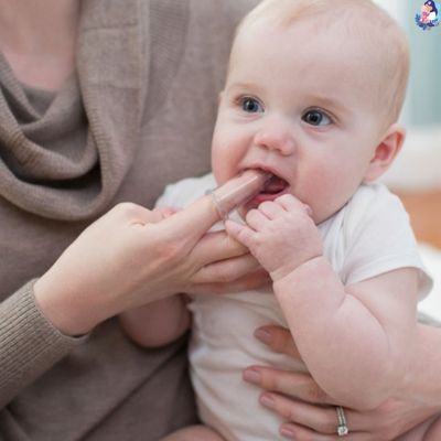 brosse a dent bebe baby care soulage les douleurs dentaire