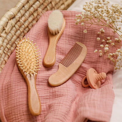 brosse cheveux pour bebe design ergonomique