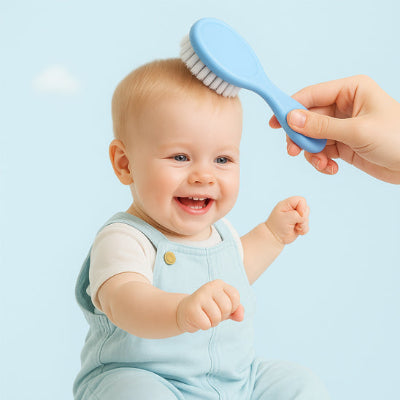 brosse cheveux pour bebe disponible en plusieurs coloris pastel