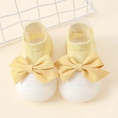 chaussure bebe fille jaune