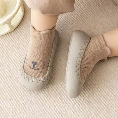 chaussure bebe tissu doux qui preserve la chaleur