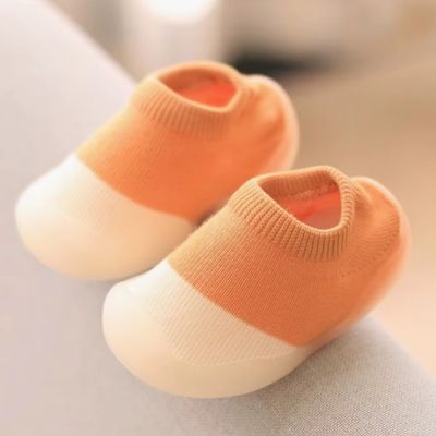 chaussure pour bebe orange