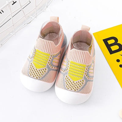 chaussures pour bebe en maille rose