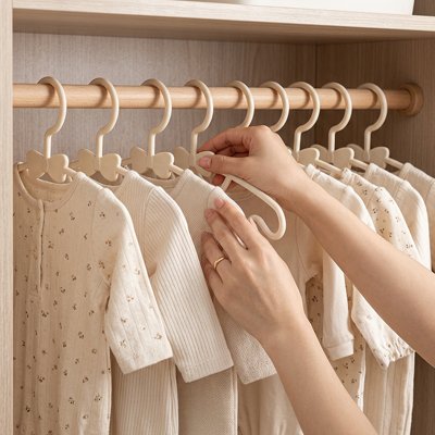 cintre bebe​​ antiderapants