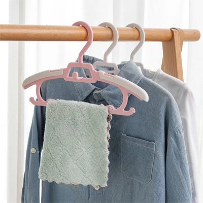 cintre enfant materiau plastique leger