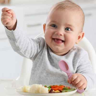 couvert bebe ergonomique silicone texture douce