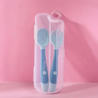 couvert pour bebe silicone bleu