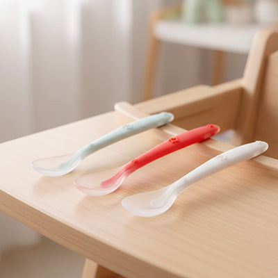 cuillere bebes coloris varies