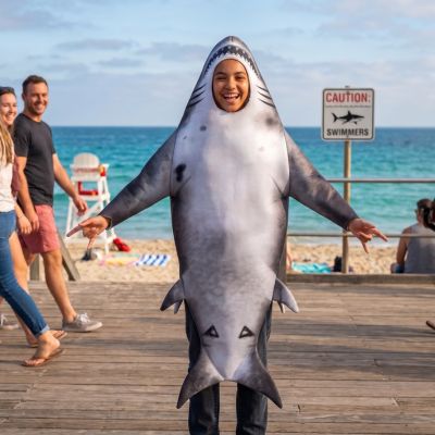 deguisement requin theme marin