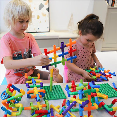 jeux de construction coloris vifs multiple