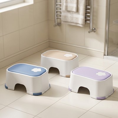 marche pied enfant design bicolore