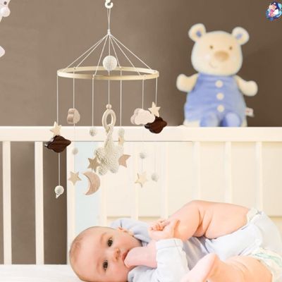 mobile bebe bois nordique sensoriel stimulation visuelle