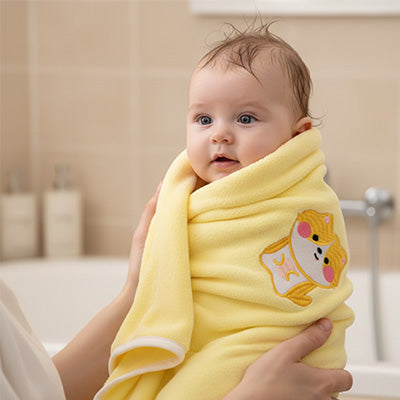 serviette de bain bebe brode avec personnage mignon