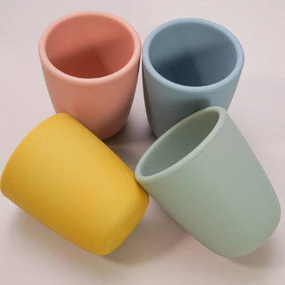 verre bebe en silicone anti renversement materiaux doux